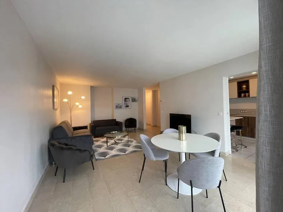 Appartement Le Mont-Veyrier, Parking Et Vue à Annecy